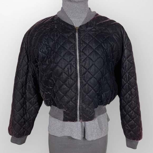 Small Vintage Velvet Bomber Crop DiamondQuilted Pockets Satin Fuchsia Lining - Picture 2 of 9